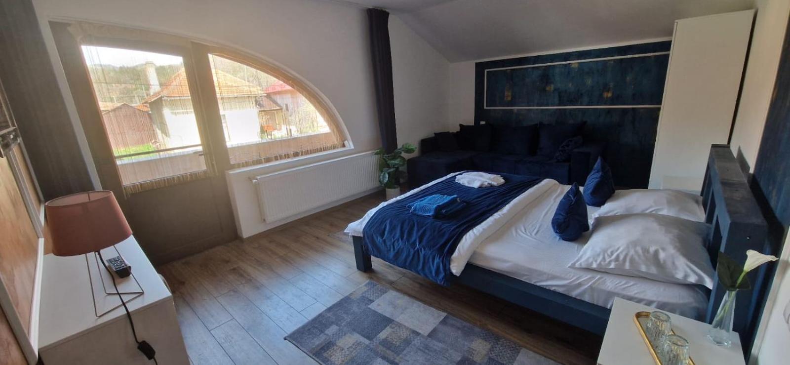 Dania&Petru Residence Tîrgu Ocna エクステリア 写真
